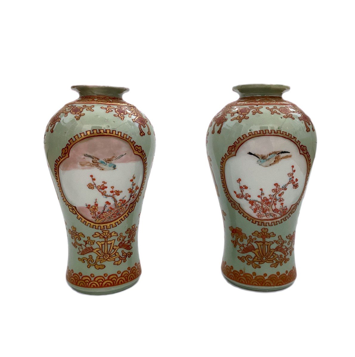 Paire De Petits Vases Japon Imari C&eacute;ladon Vert