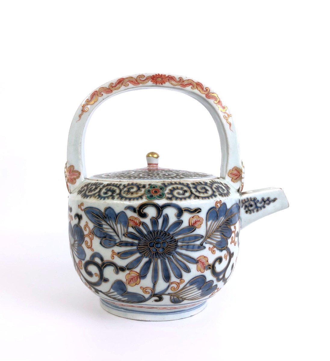 Th&eacute;i&egrave;re En Porcelaine Du Japon Imari Epoque 19 Eme