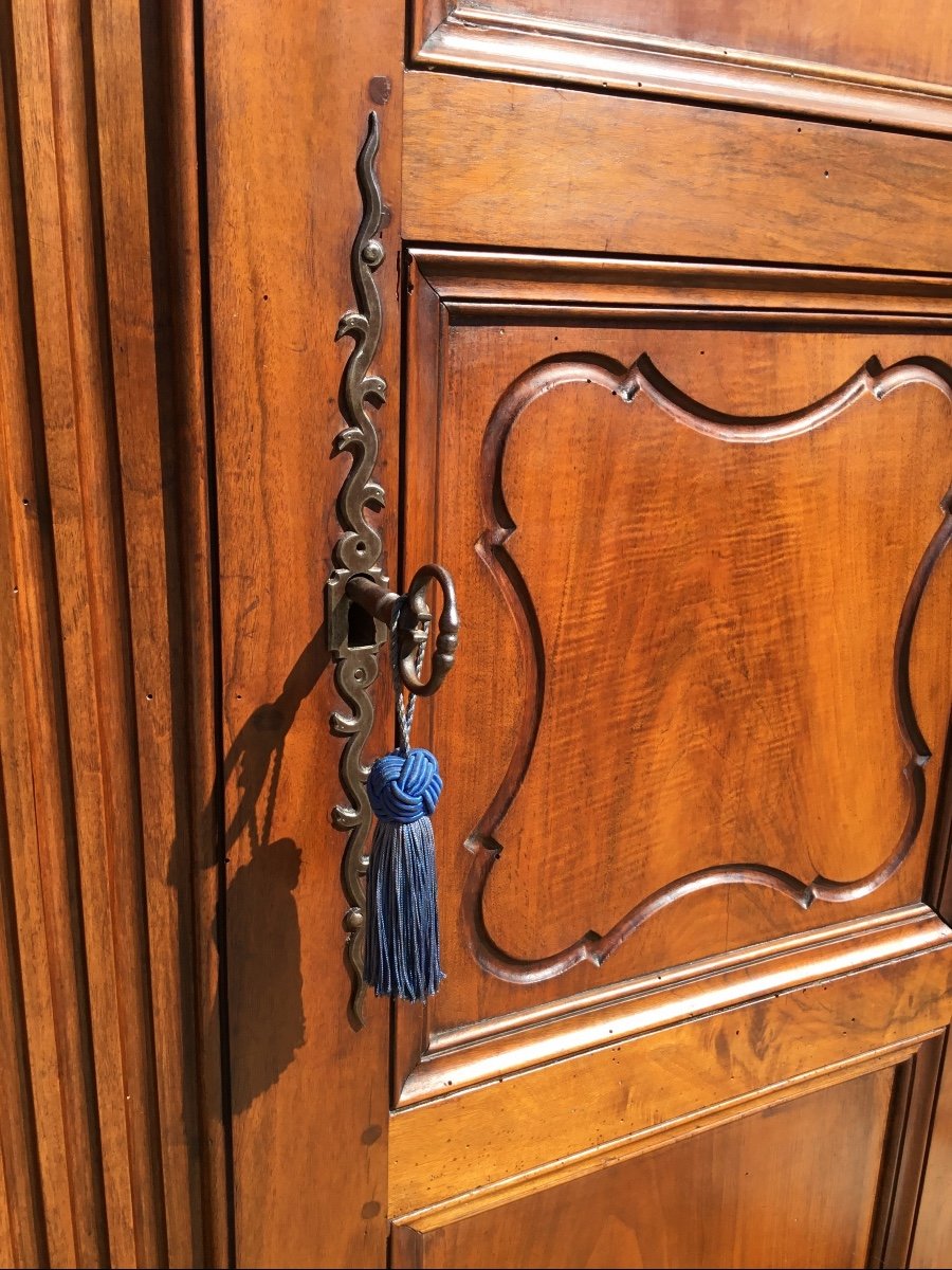 Provençal Wardrobe, Louis XV, Period Walnut, 18th.-photo-3