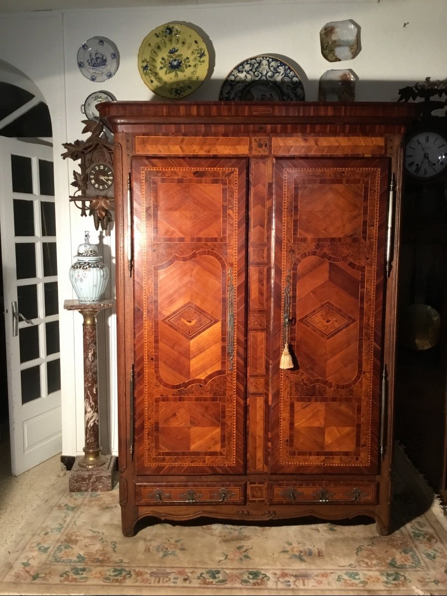 Armoire Louis XV En Marqueterie D époque XIXeme.