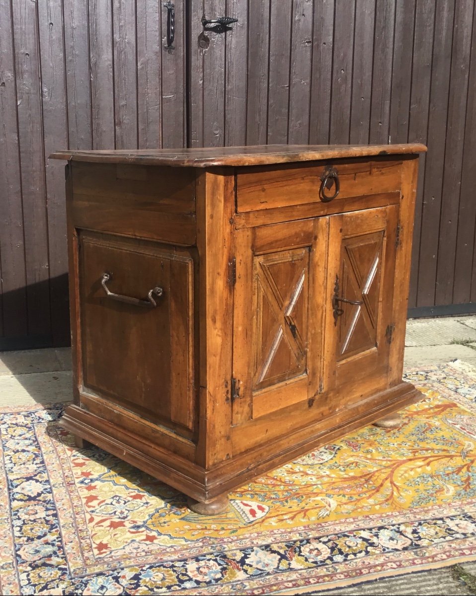 Small Louis XIII Travel Furniture In Walnut 17th Century 