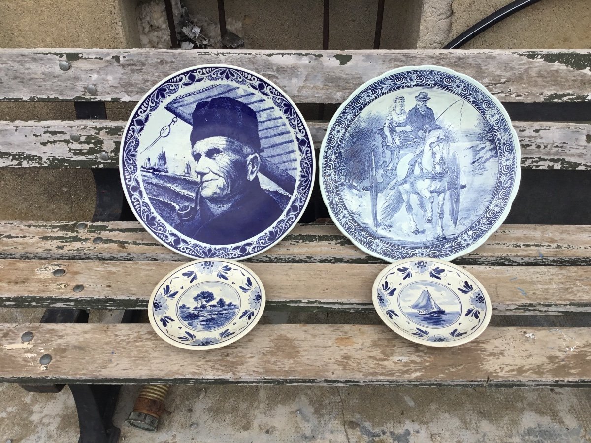 Deux Plats Plus Deux Assiettes, Delft Hollande 19emsiècle 