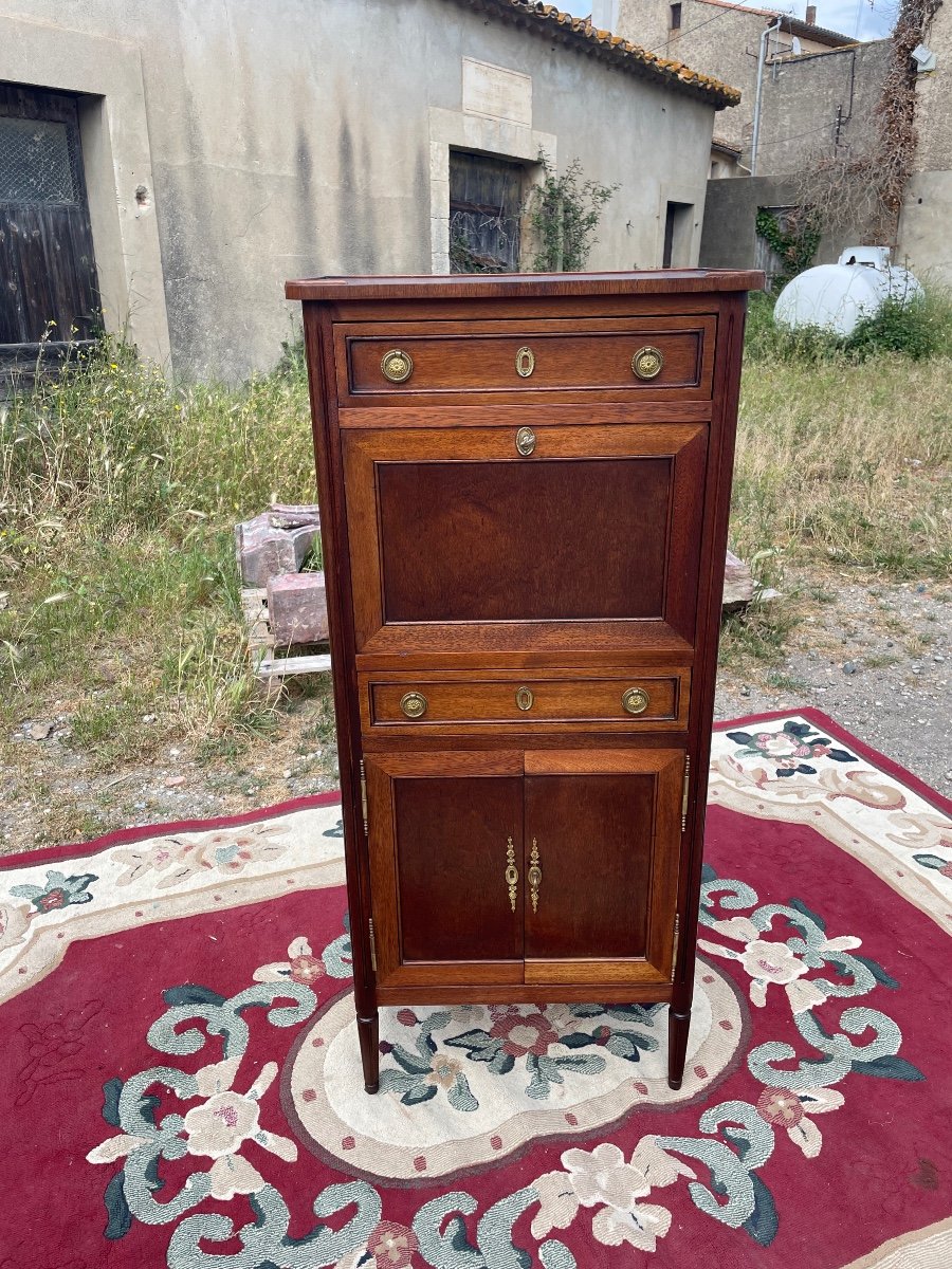 Small Louis XVI Style Lady's Secretary, In Mahogany, 1900. 