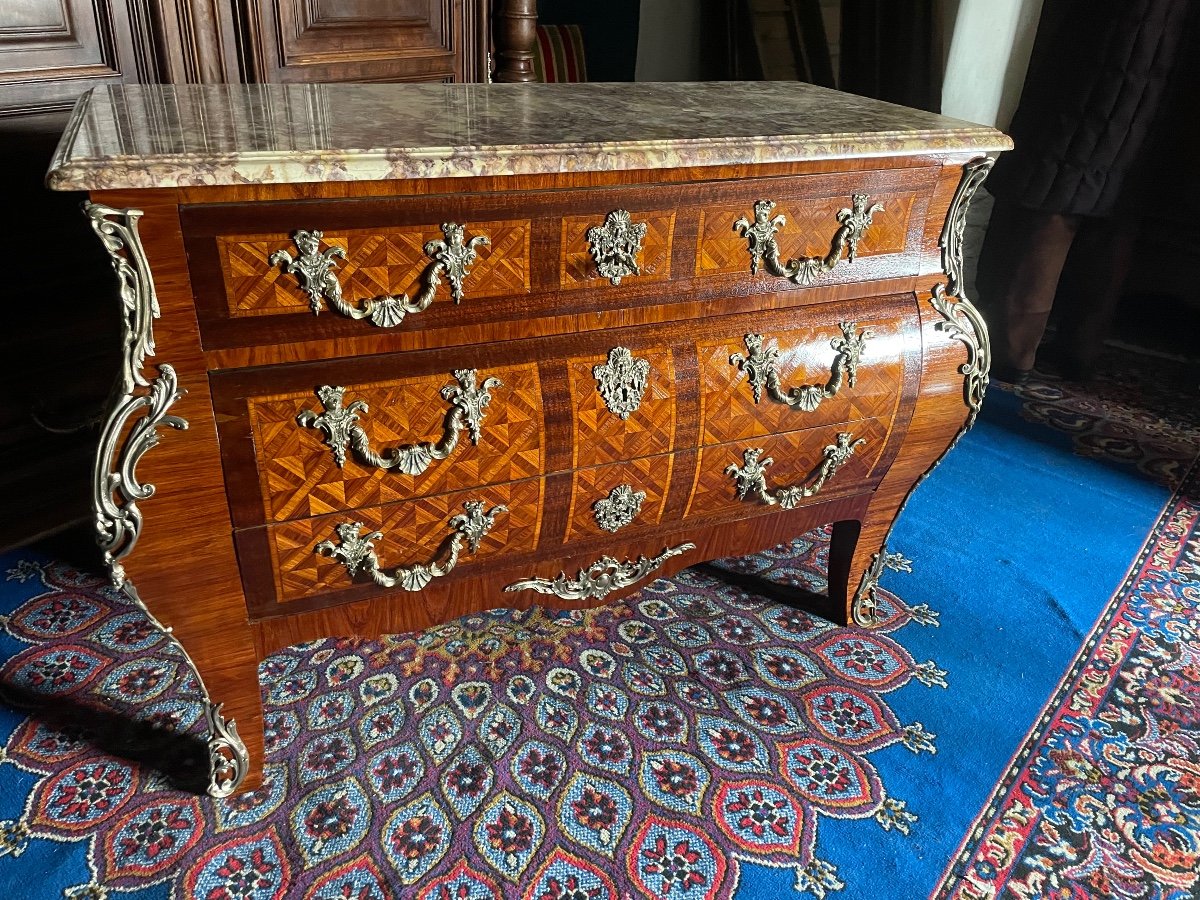 Commode, Regency, In Rosewood Marquetry Curved On All Sides From The 19th Century. -photo-1