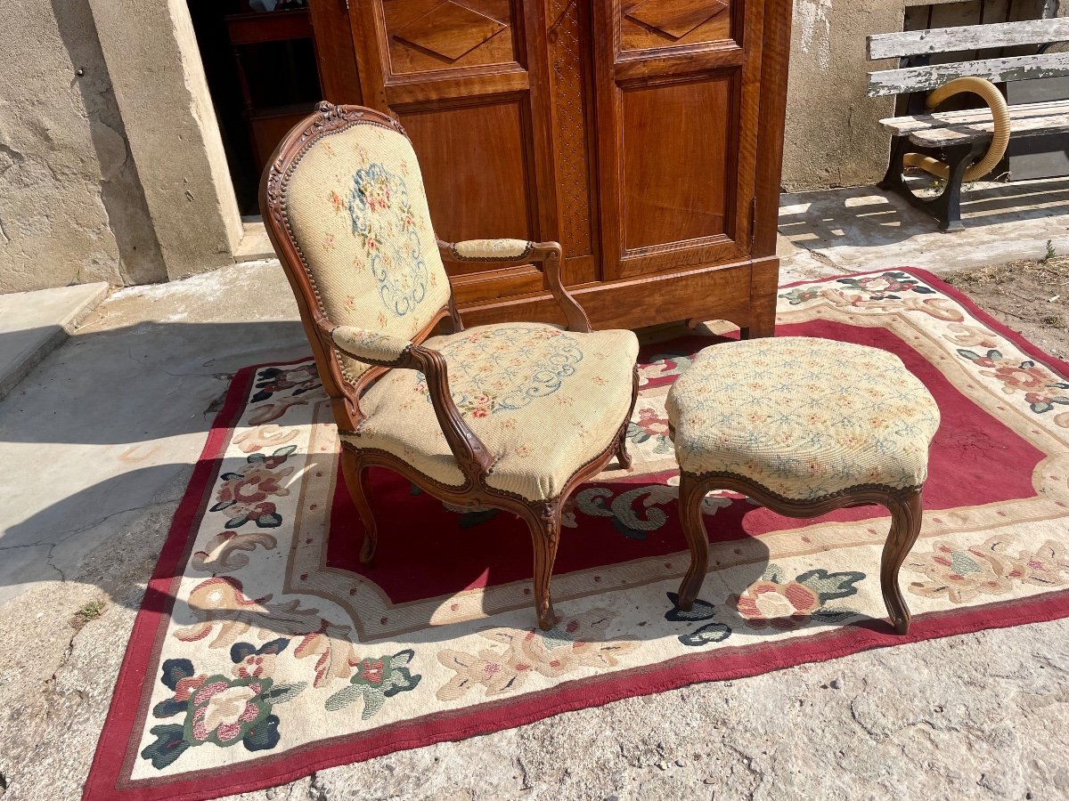 Armchair, Bergère Cabriolet, Louis XV With Its Footrest, 18th Century -photo-2