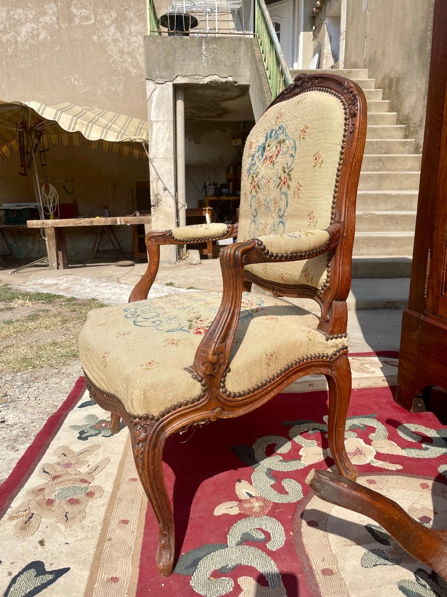 Armchair, Bergère Cabriolet, Louis XV With Its Footrest, 18th Century -photo-6