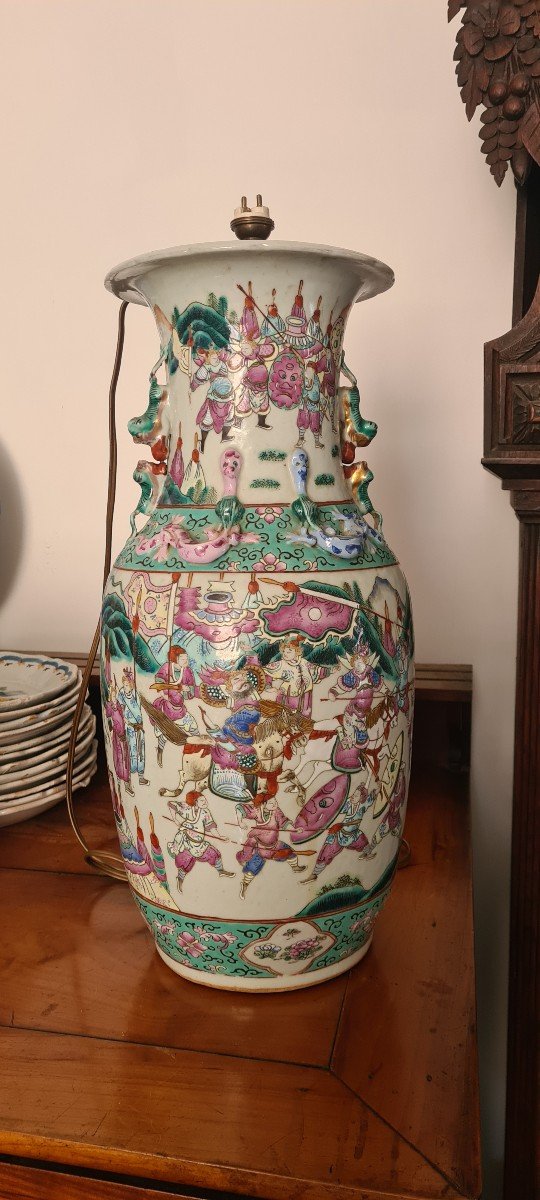 Baluster Vase In Chinese Porcelain, 18th Century