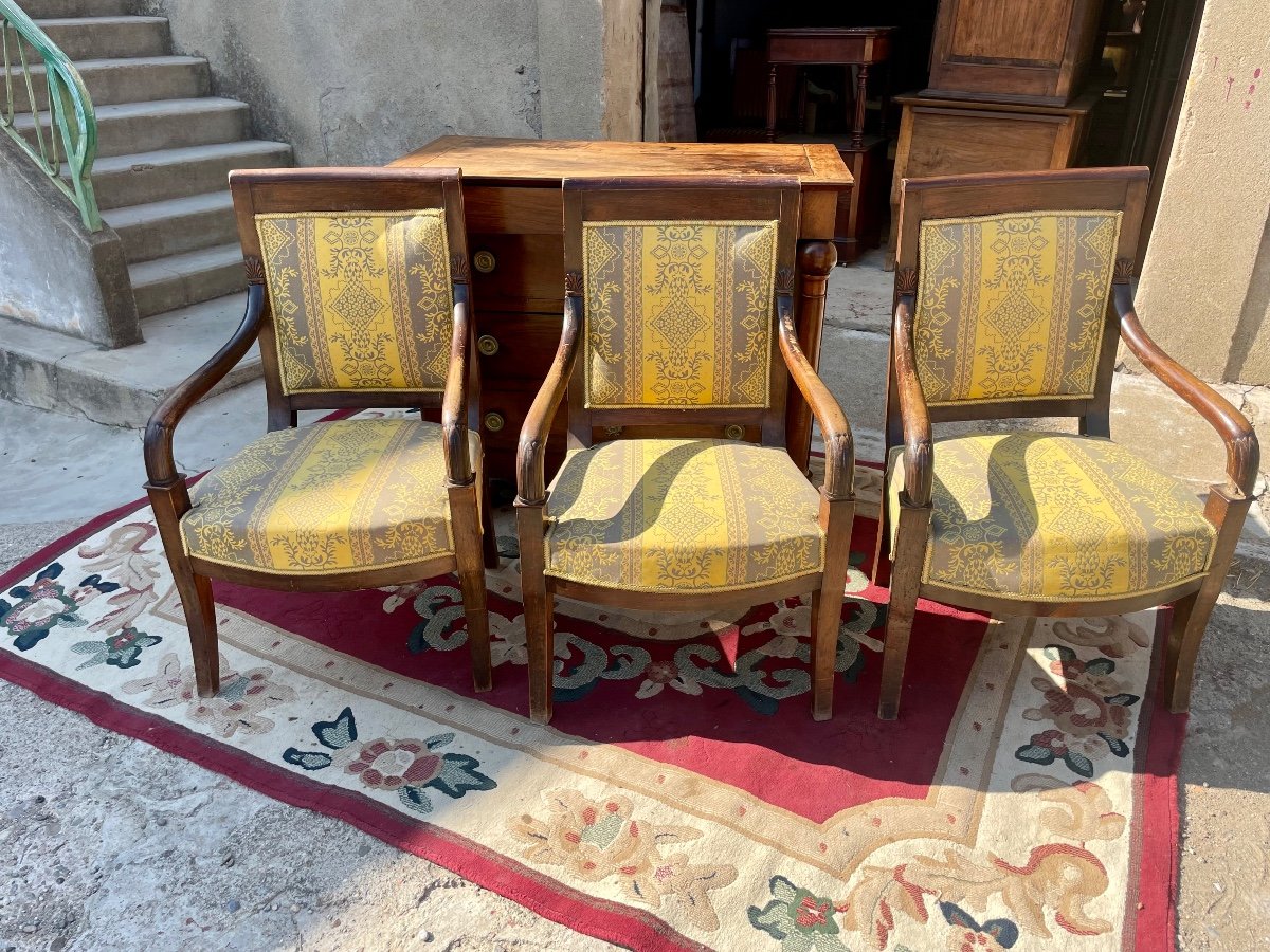 Suite De Trois Fauteuils Empire , En Noyer D époque XIXem Siècle 