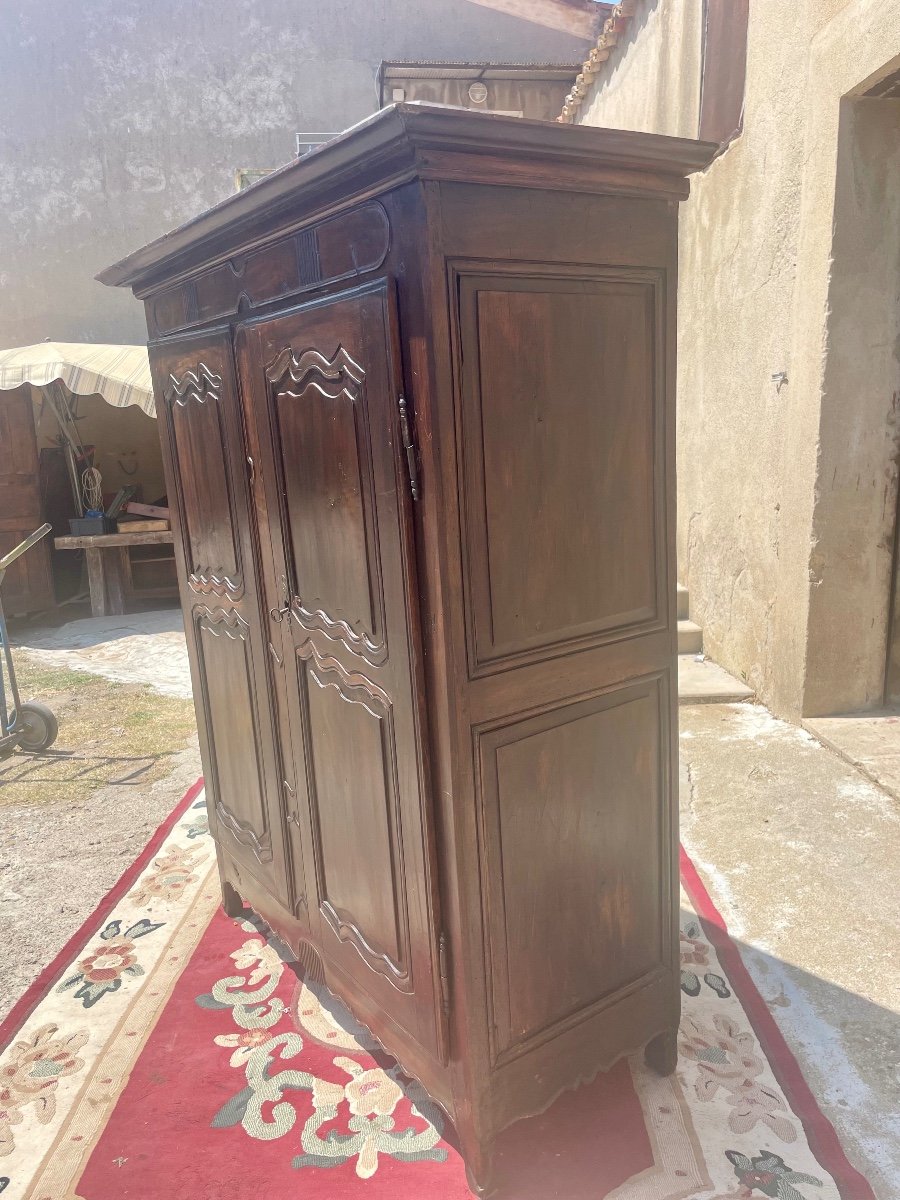 Small Louis XV Wardrobe In Walnut From The 18th Century -photo-4