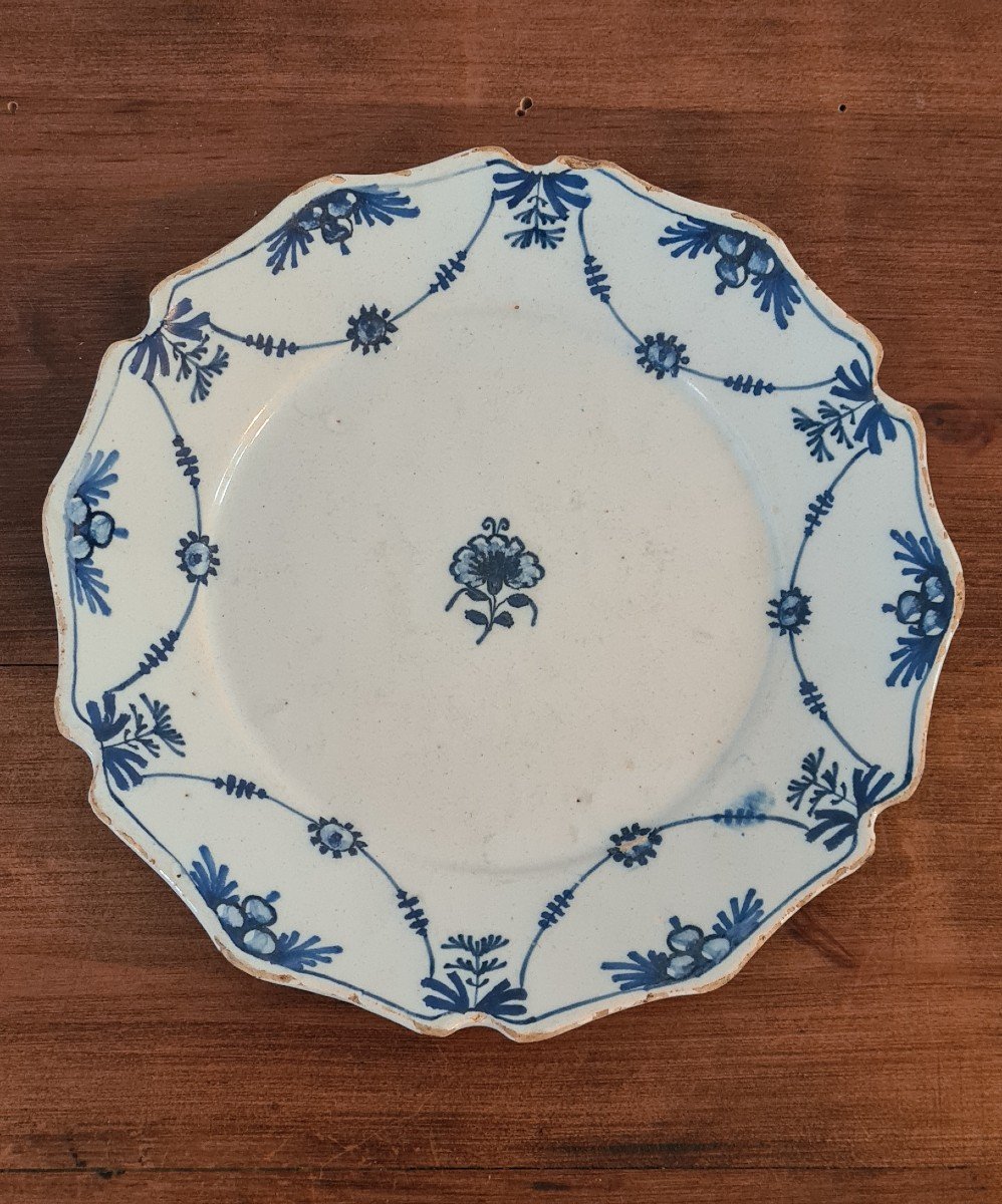 18th Century Delft Earthenware Plate 