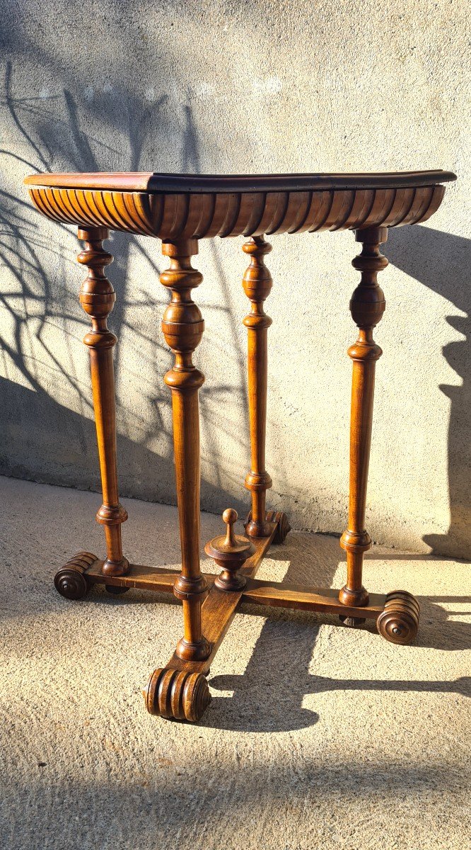 Table De Milieu ,guéridon De Style Renaissance En Noyer ,xixé-photo-2