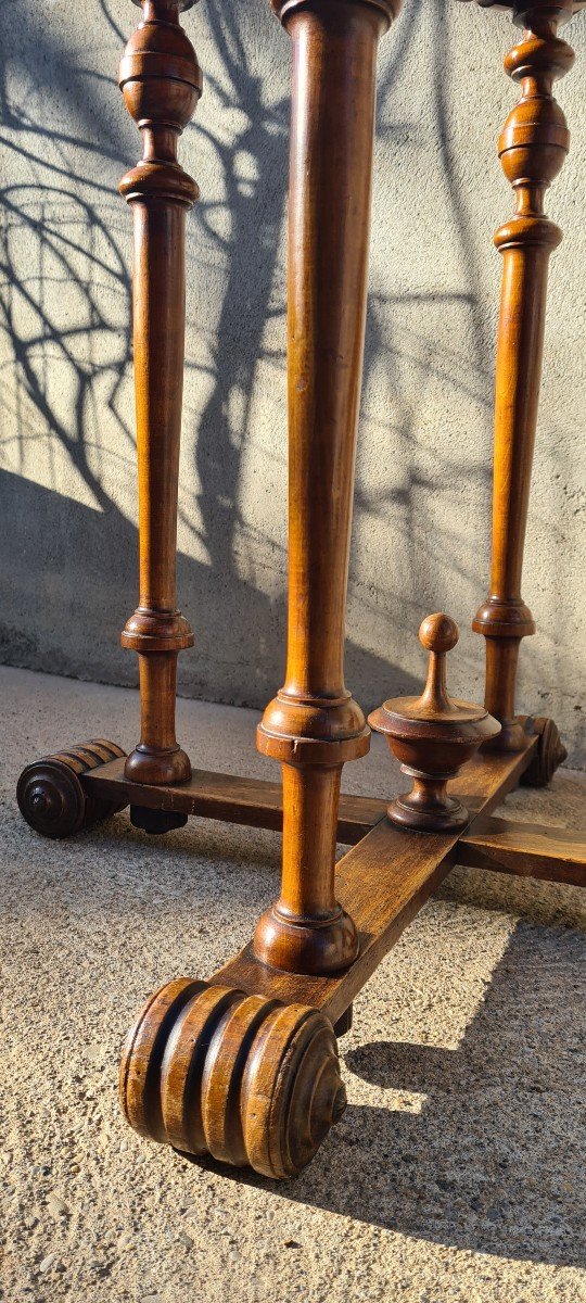 Table De Milieu ,guéridon De Style Renaissance En Noyer ,xixé-photo-4