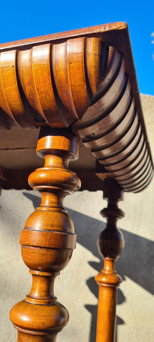 Table De Milieu ,guéridon De Style Renaissance En Noyer ,xixé-photo-3