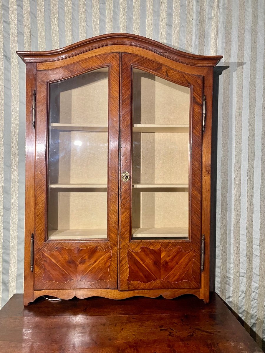 Vitrine, Bibliothèque,,, Louis XV, En Marqueterie , Bois De Rose  D époque  XVIIIem Siècle.