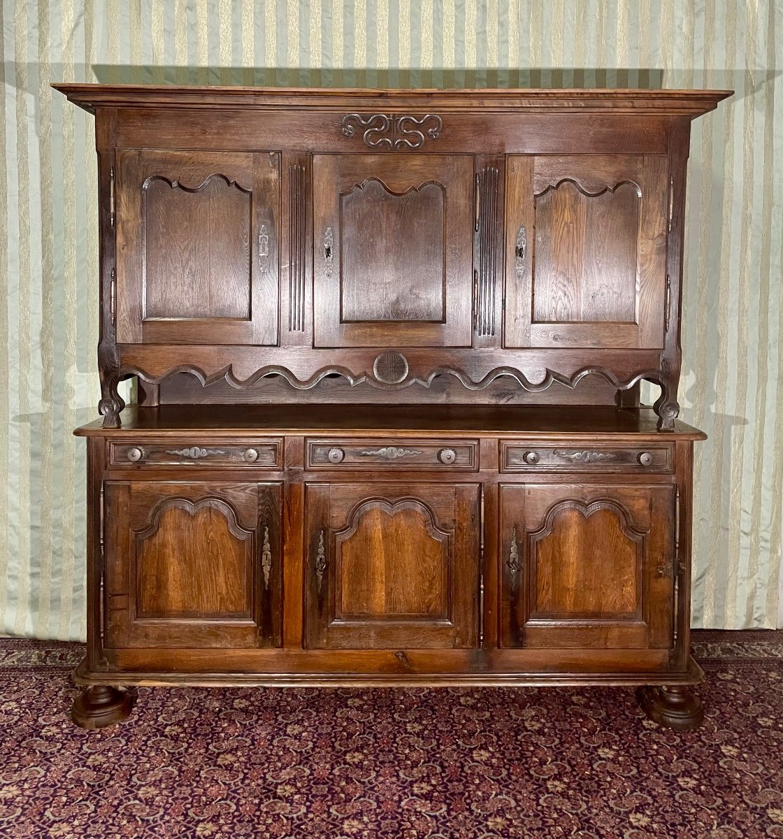 Buffet, Lorrain, Louis XV Six Doors, 18th Century.