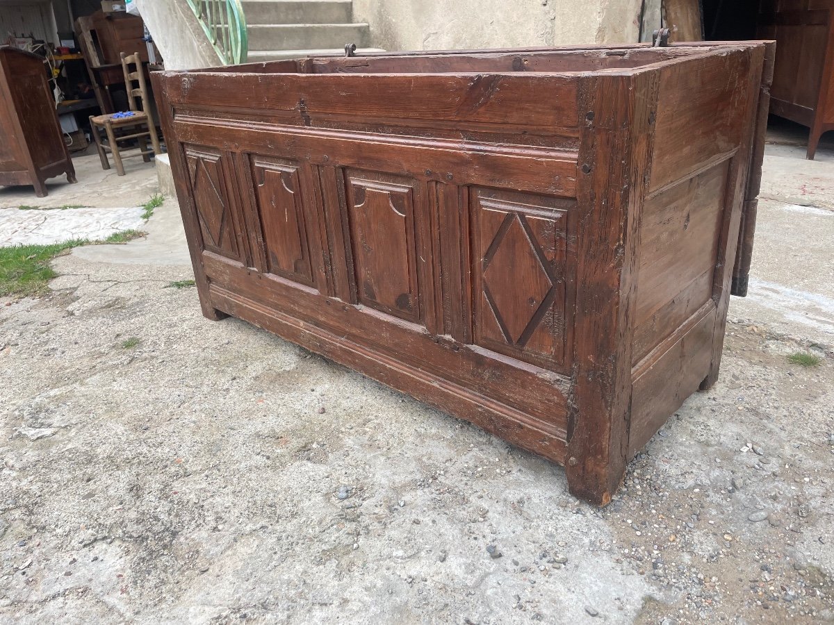 Louis XIII Chest, In Walnut, 17th Century.-photo-2