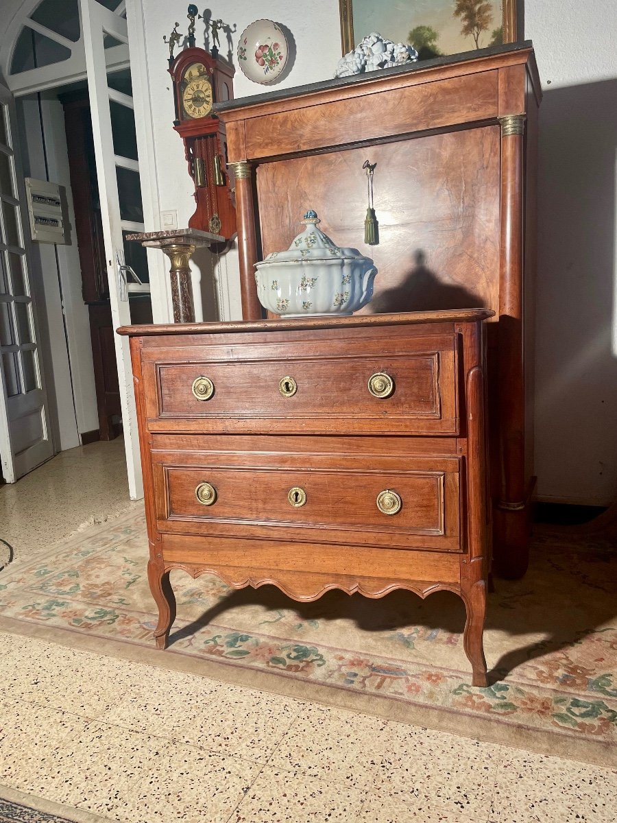 Petite Commode Provençale Louis XV En Noyer D époque XVIIIem.