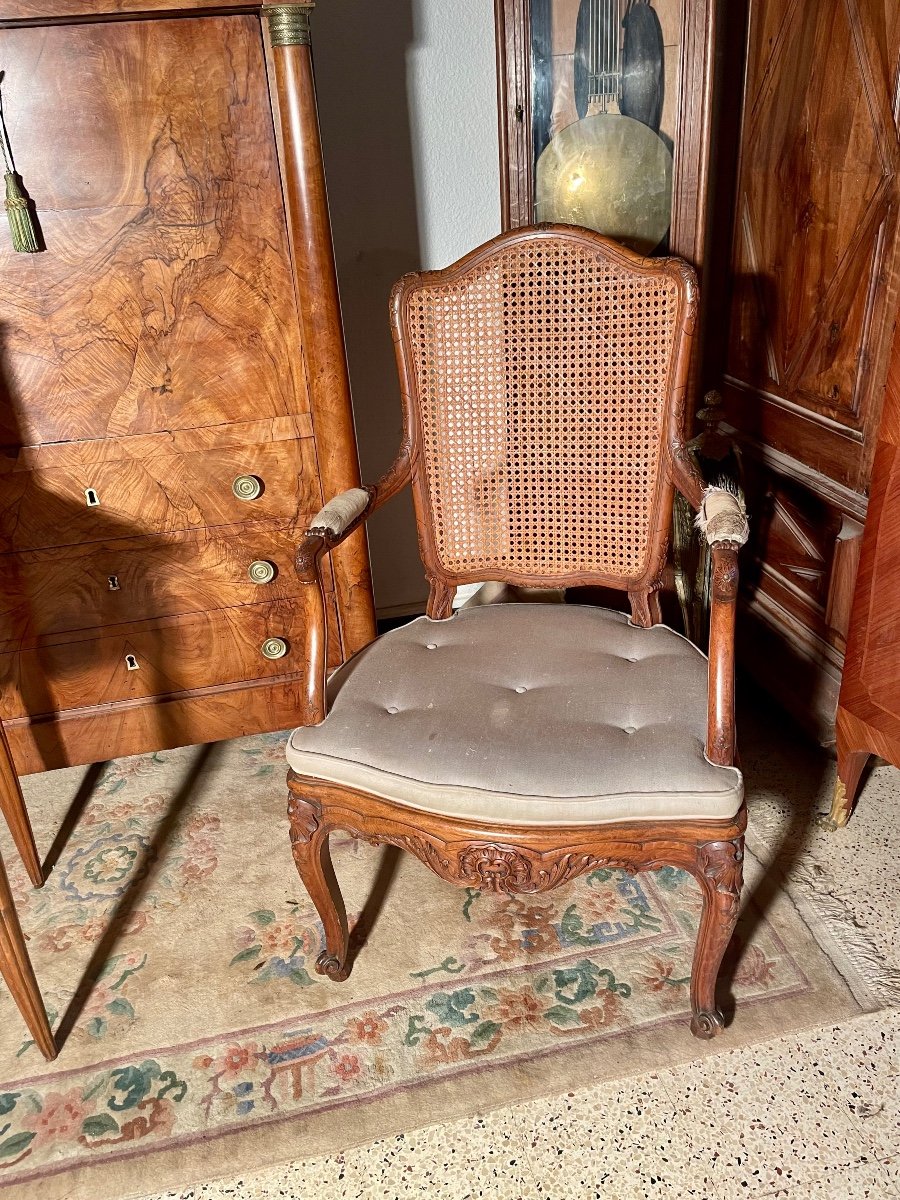 Fauteuil  Régence En Noyer D époque XIXém Siècle. -photo-2