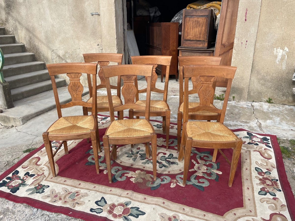 Set Of 6 Provencal Walnut Chairs From The 1930s.