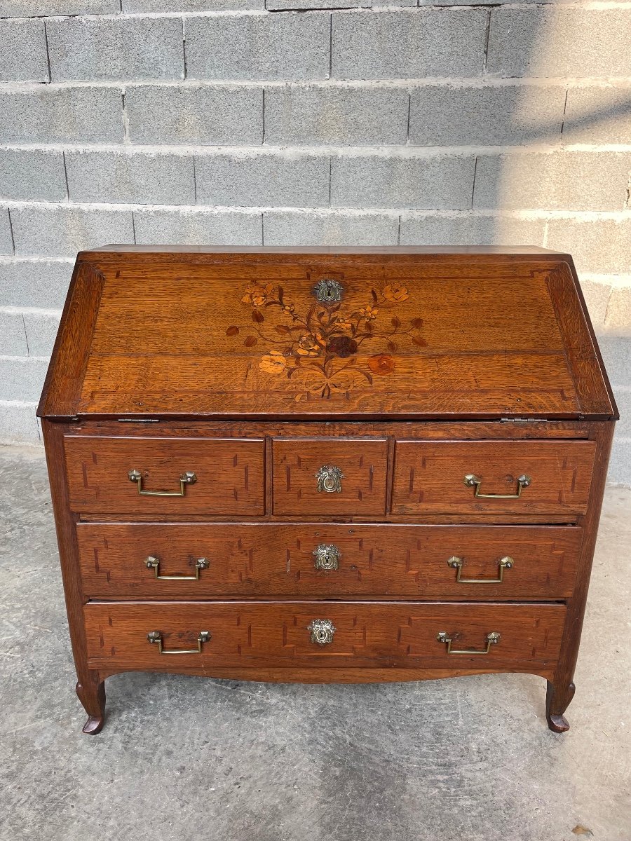 Louis XVI Donkey's Back Desk In Oak From The 18th Century.