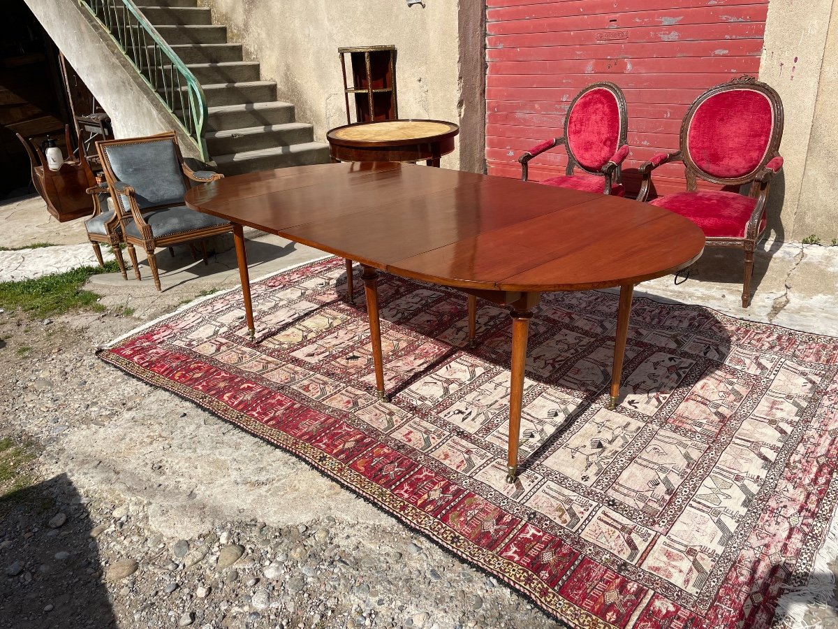 Table De Salle à Manger, Six Pieds En Acajou Louis XVI D époque XIXém Siècle.-photo-2