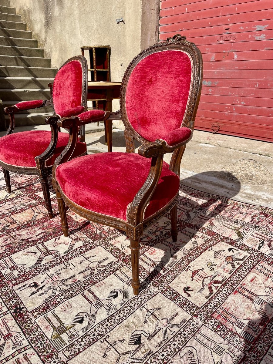 Pair Of Louis XVI Armchairs With Medallion From The 19th Century.-photo-1