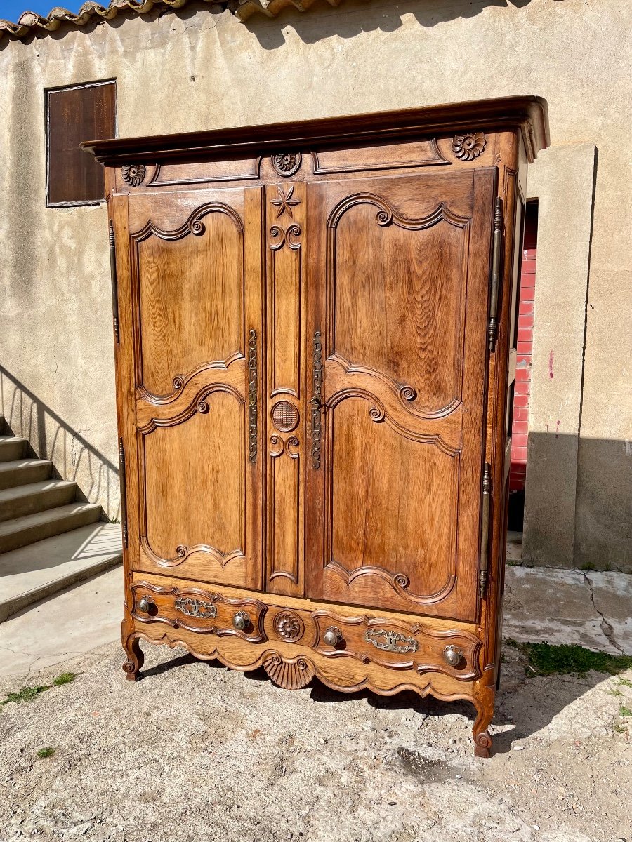 Armoire Louis XV En Chêne D époque XVIIIem Siècle.