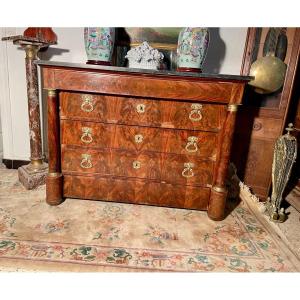 Empire Chest Of Drawers With Detached Columns In Mahogany, 19th Century.