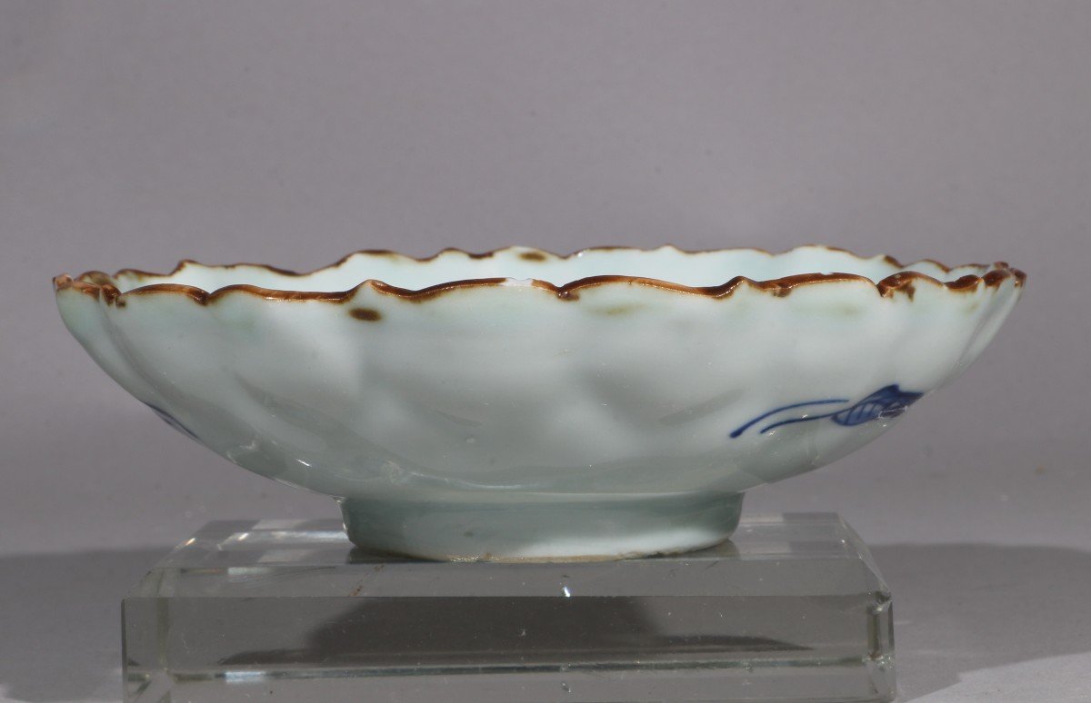 A Transitional Blue And White L Ming Dish-photo-4