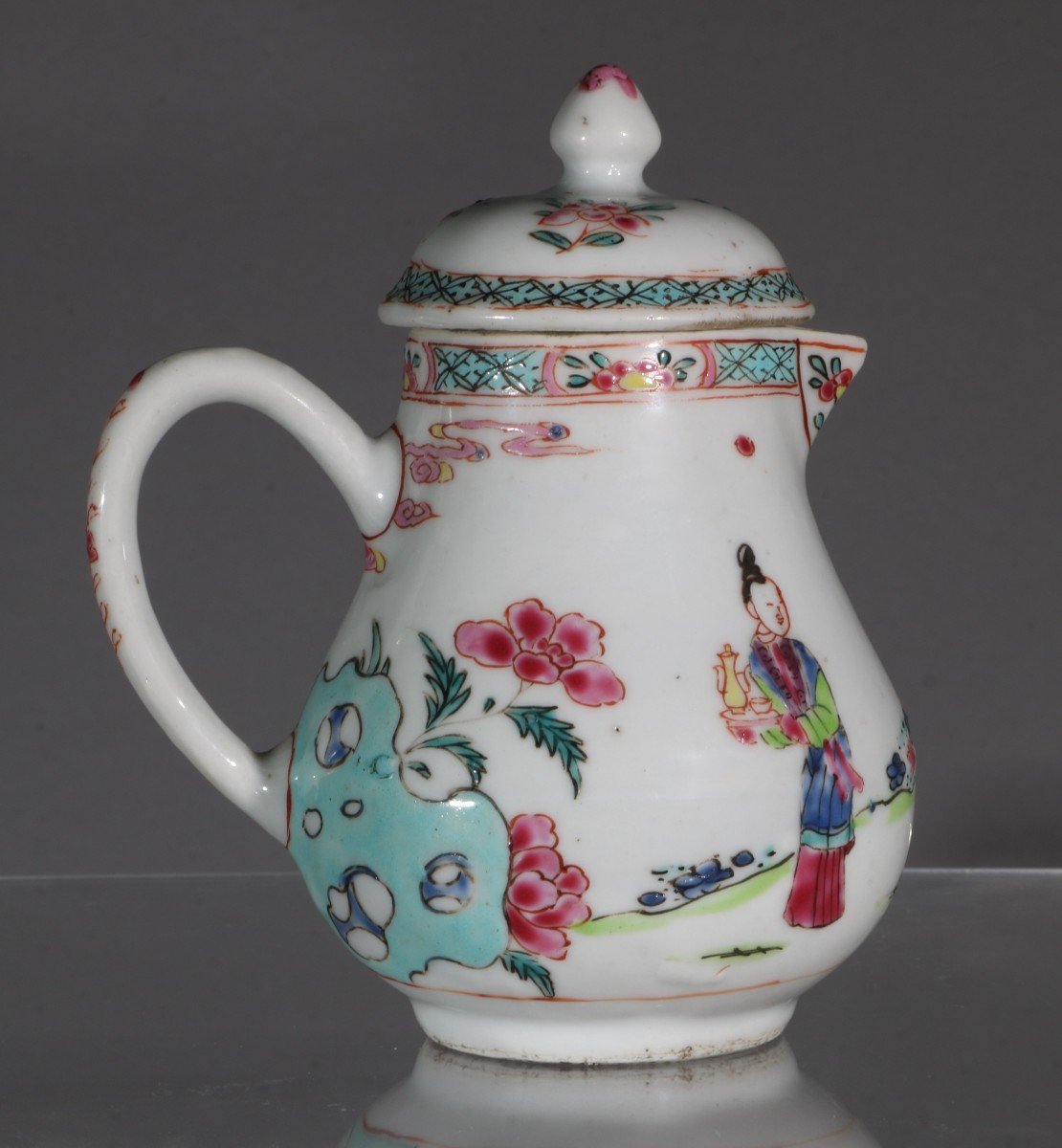 A Fine Yongzheng Famille Rose Cream Pot And Lid-photo-1