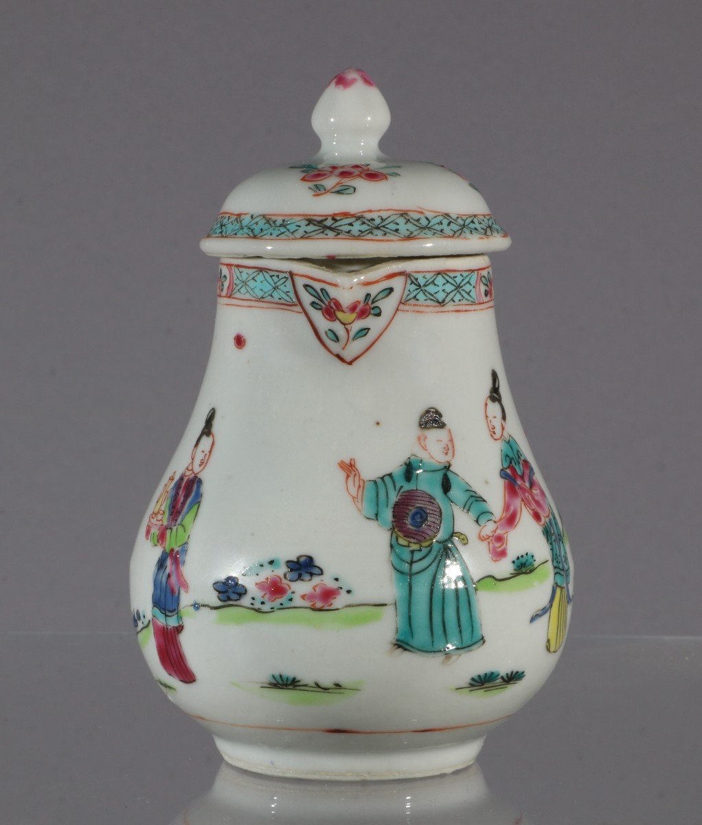 A Fine Yongzheng Famille Rose Cream Pot And Lid-photo-5