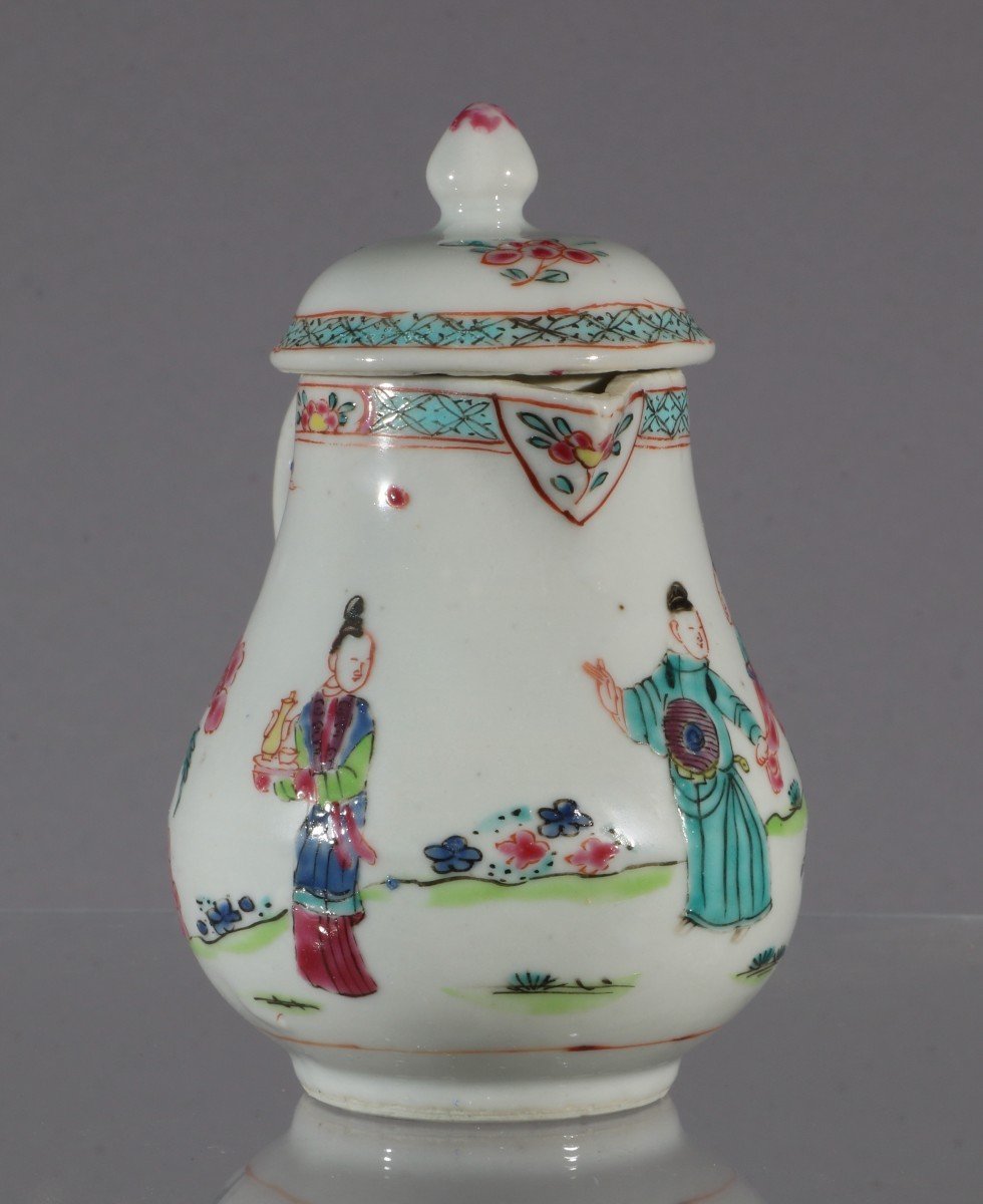 A Fine Yongzheng Famille Rose Cream Pot And Lid-photo-6