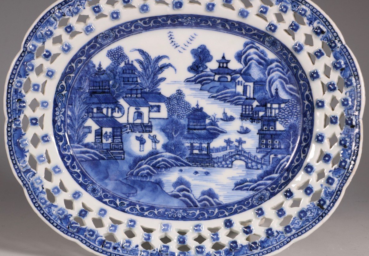 Chinese Blue And White Reticulated Dish C1770/5-photo-2