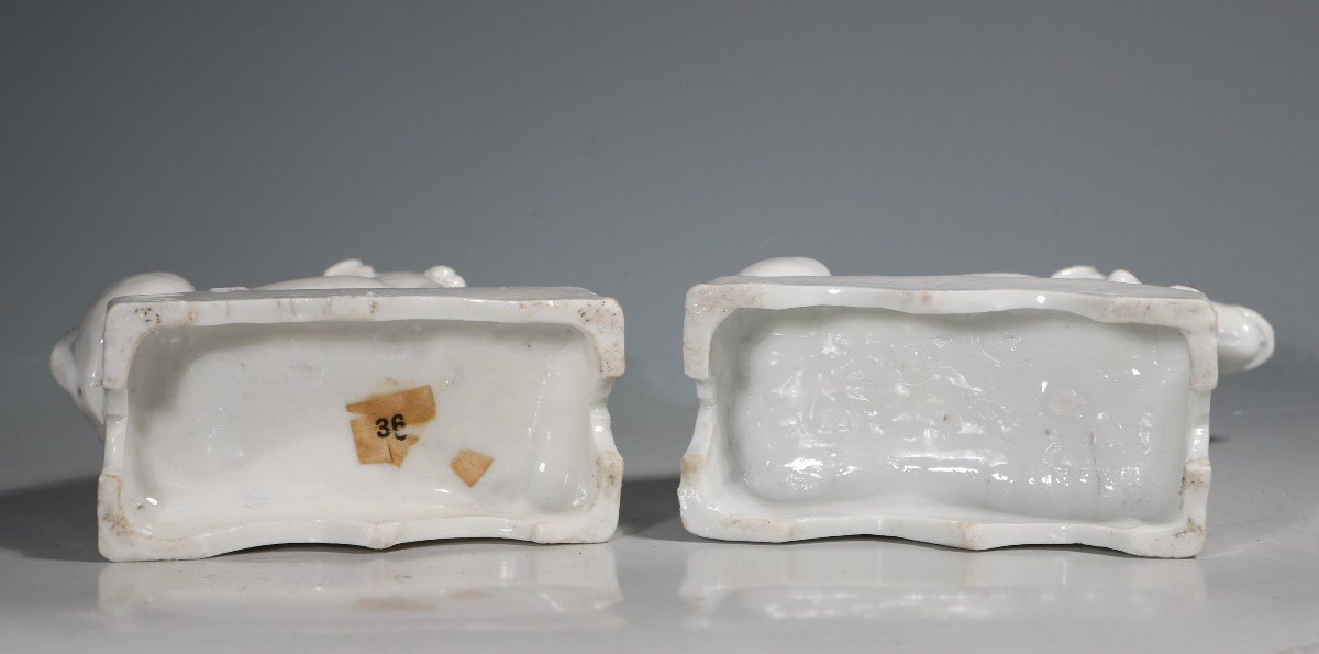 Pair Of Kangxi White Chinese Hunting Dogs, 17th/18th Century-photo-4