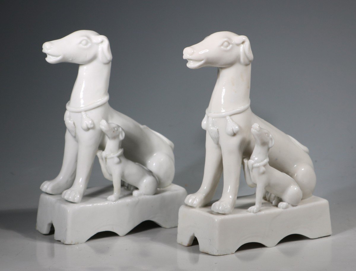 Pair Of Kangxi White Chinese Hunting Dogs, 17th/18th Century