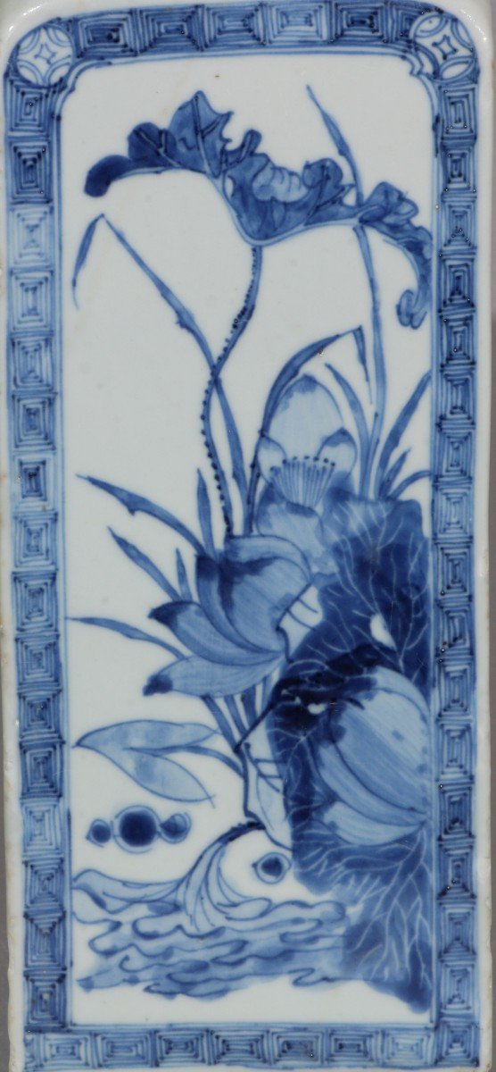 Un Vase Bouteille Carré Bleu Et Blanc Kangxi 1662/1722-photo-4