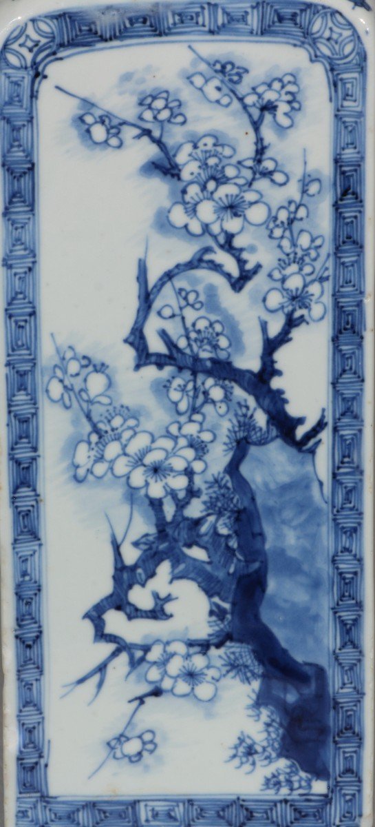 Un Vase Bouteille Carré Bleu Et Blanc Kangxi 1662/1722-photo-5