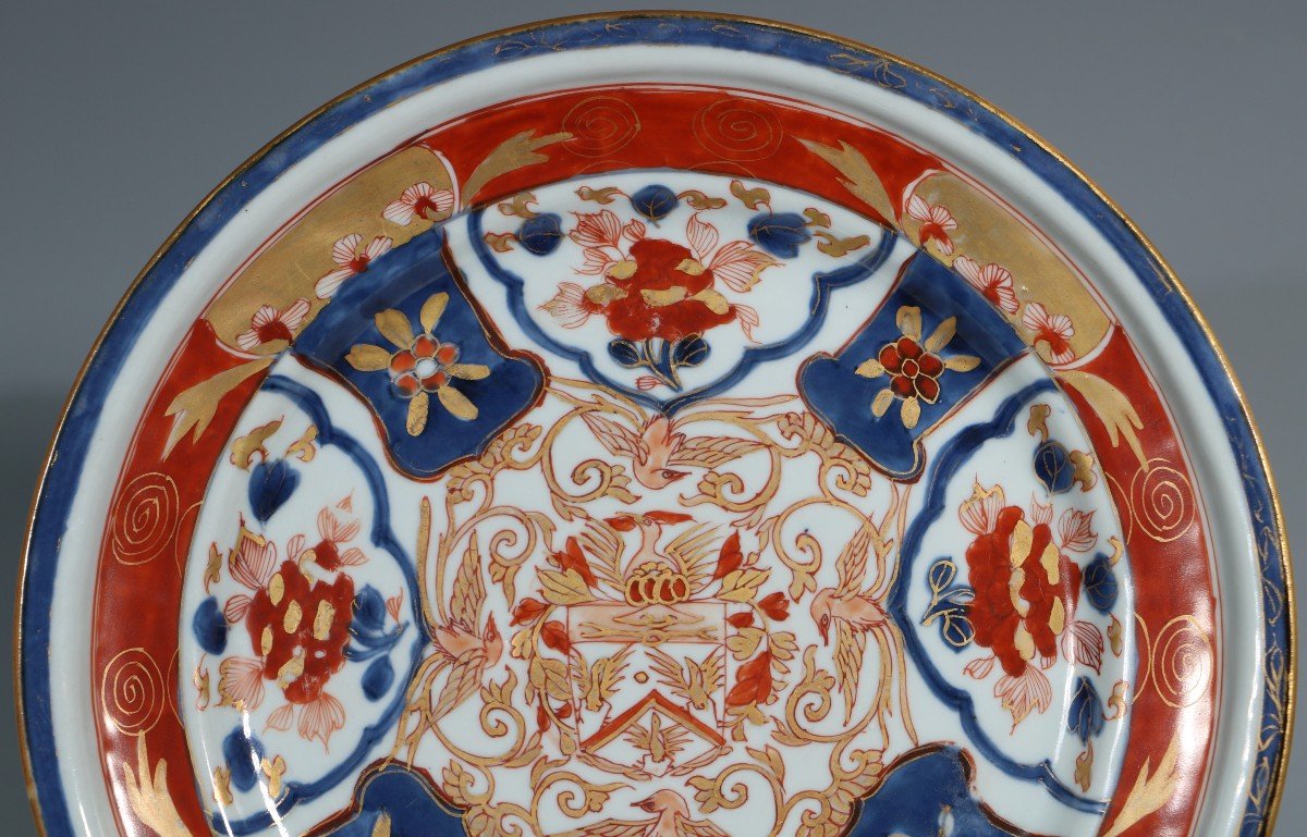 Un Plat Armorial De Marché Chinois Hollandais Kangxi/yongzheng E18thc-photo-3