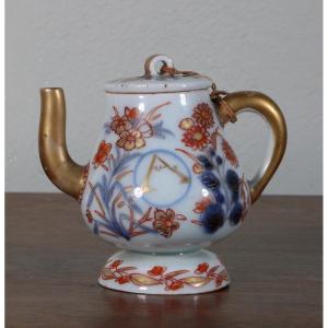 Small Imari Condiment Pot, Japan, E18th Century