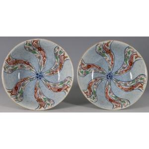 Pair Of 18th Century Arita Imari Bowls