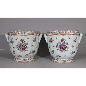 A Pair Of Chinese Famille Rose Qianlong Wine Coolers C1770