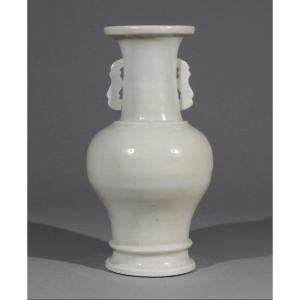 Vase Blanc De Chine L Ming