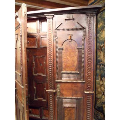 Armoire dite d'apothicaire 