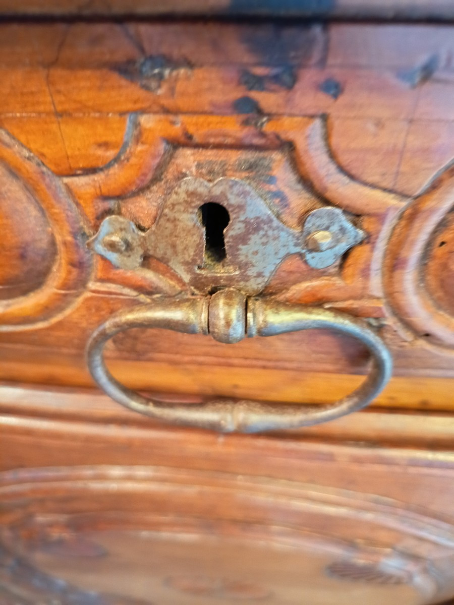 Small Louis XIV Cherrywood Sideboard From The 18th Century-photo-6