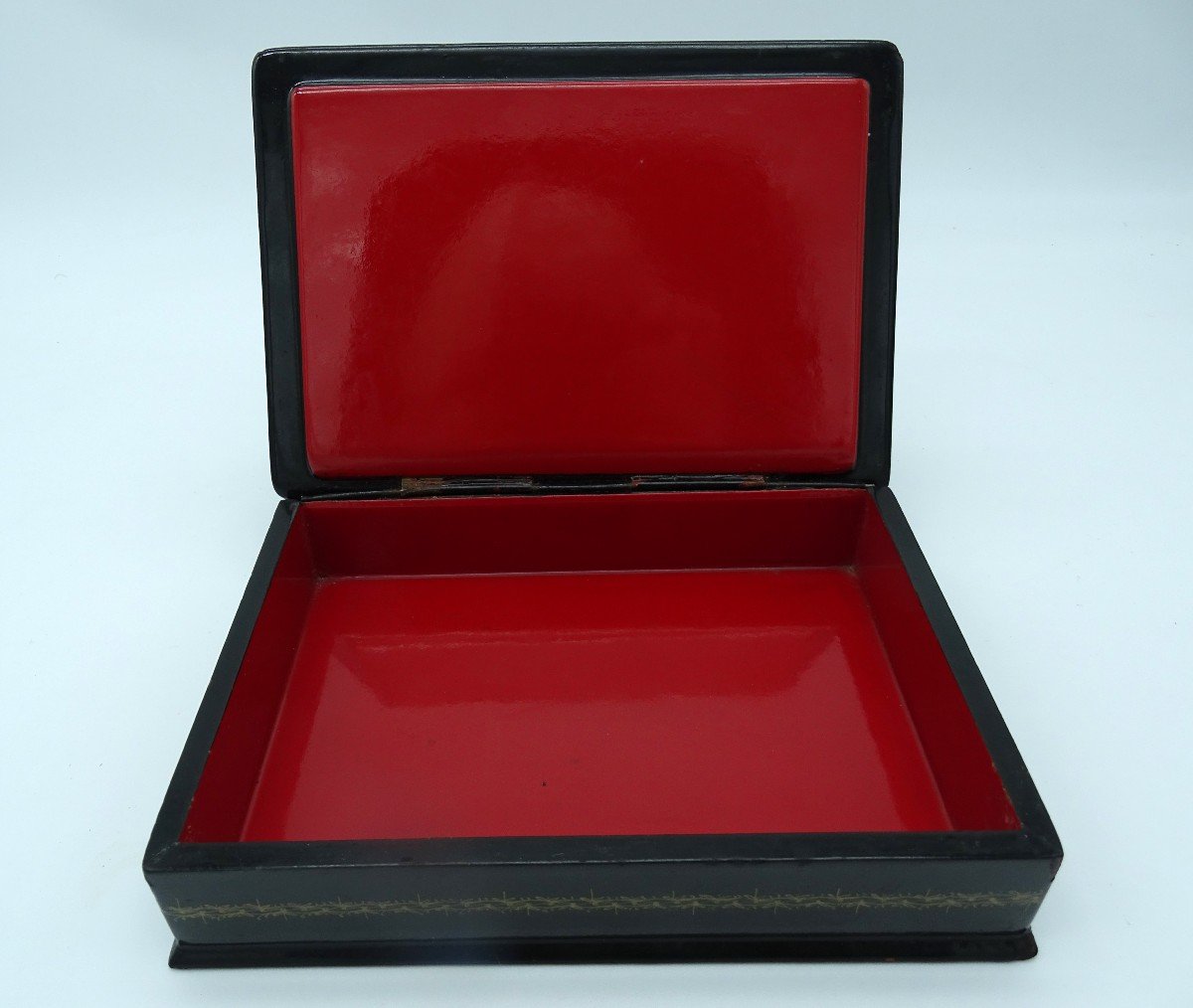 1950s Russian Lacquer Box-photo-3