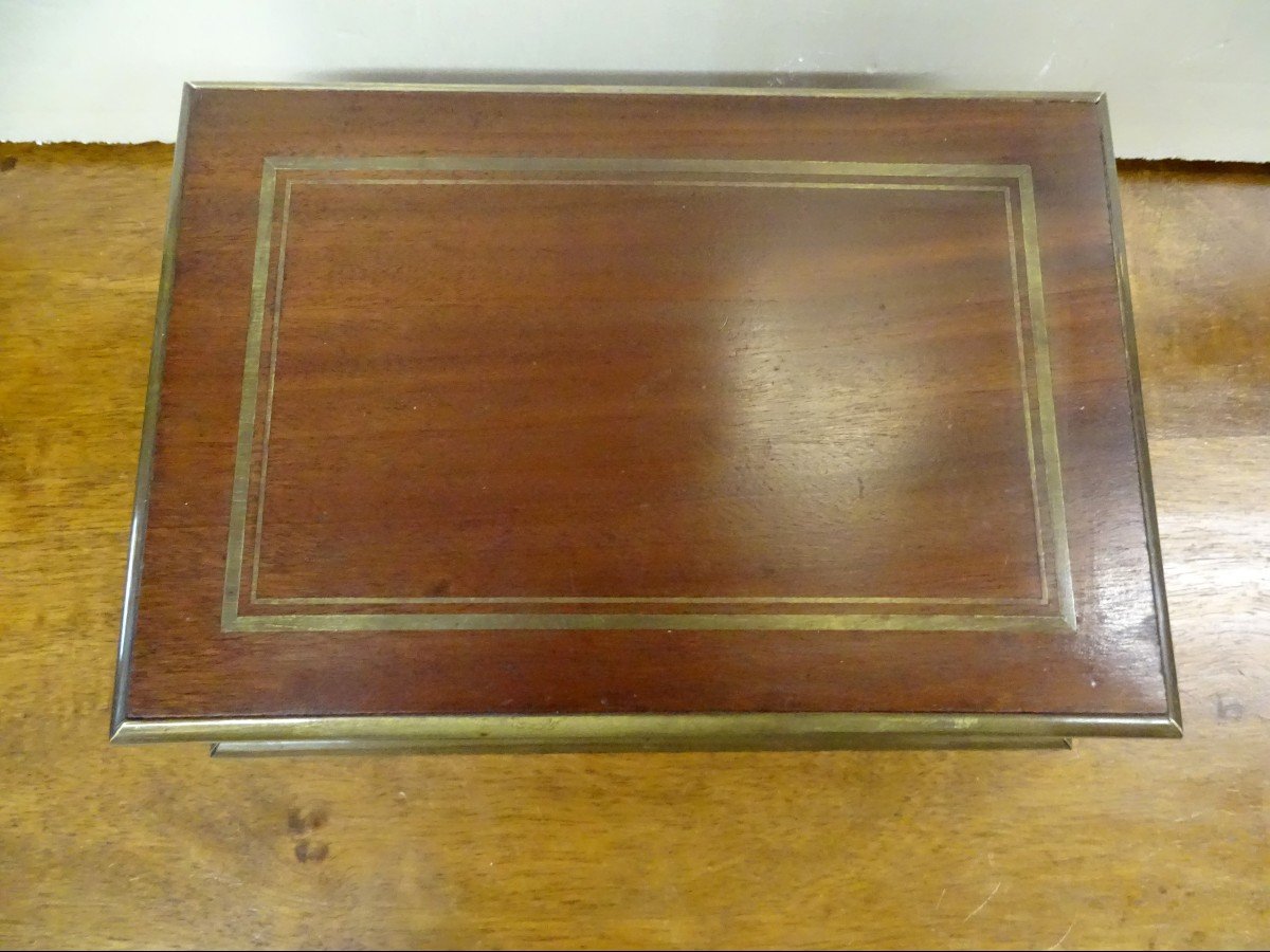 Card Box In Mahogany And Brass Late 19th