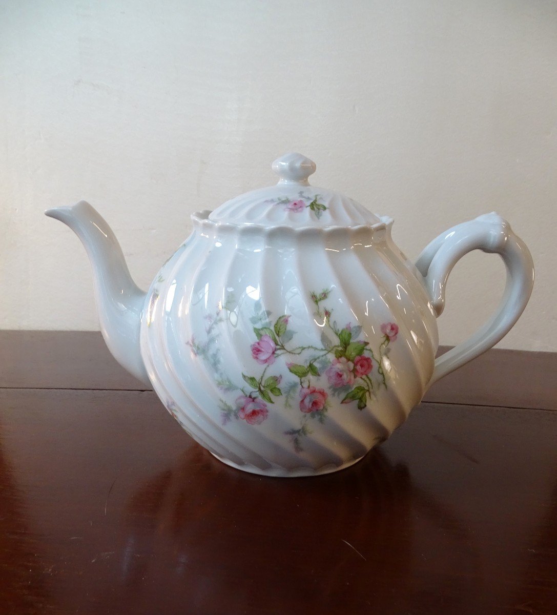 Haviland Limoges Porcelain Teapot 1960s/1970s