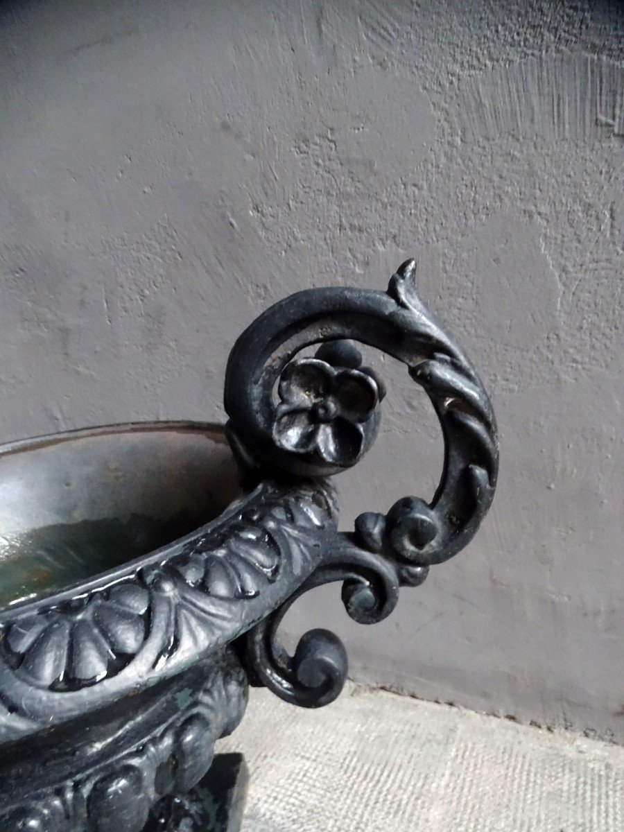 19th Century Cast Iron Garden Basin-photo-2