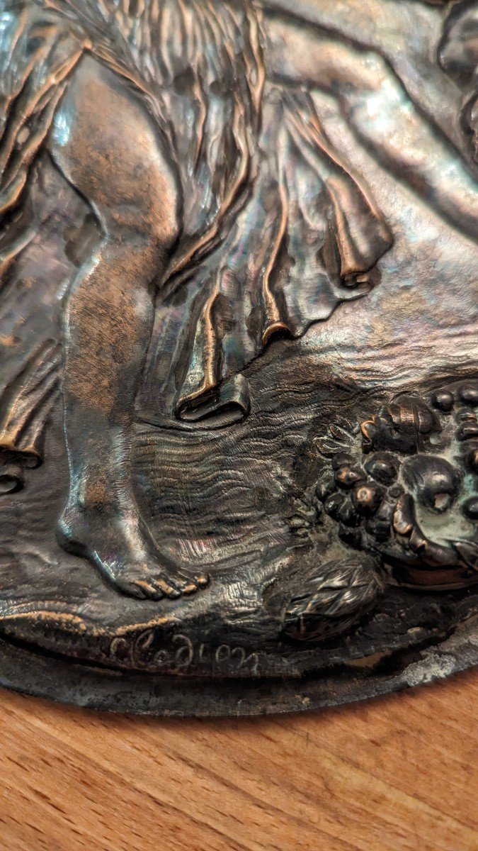 Plaque ovale en bronze, signée Clodion-Sculpture-photo-3