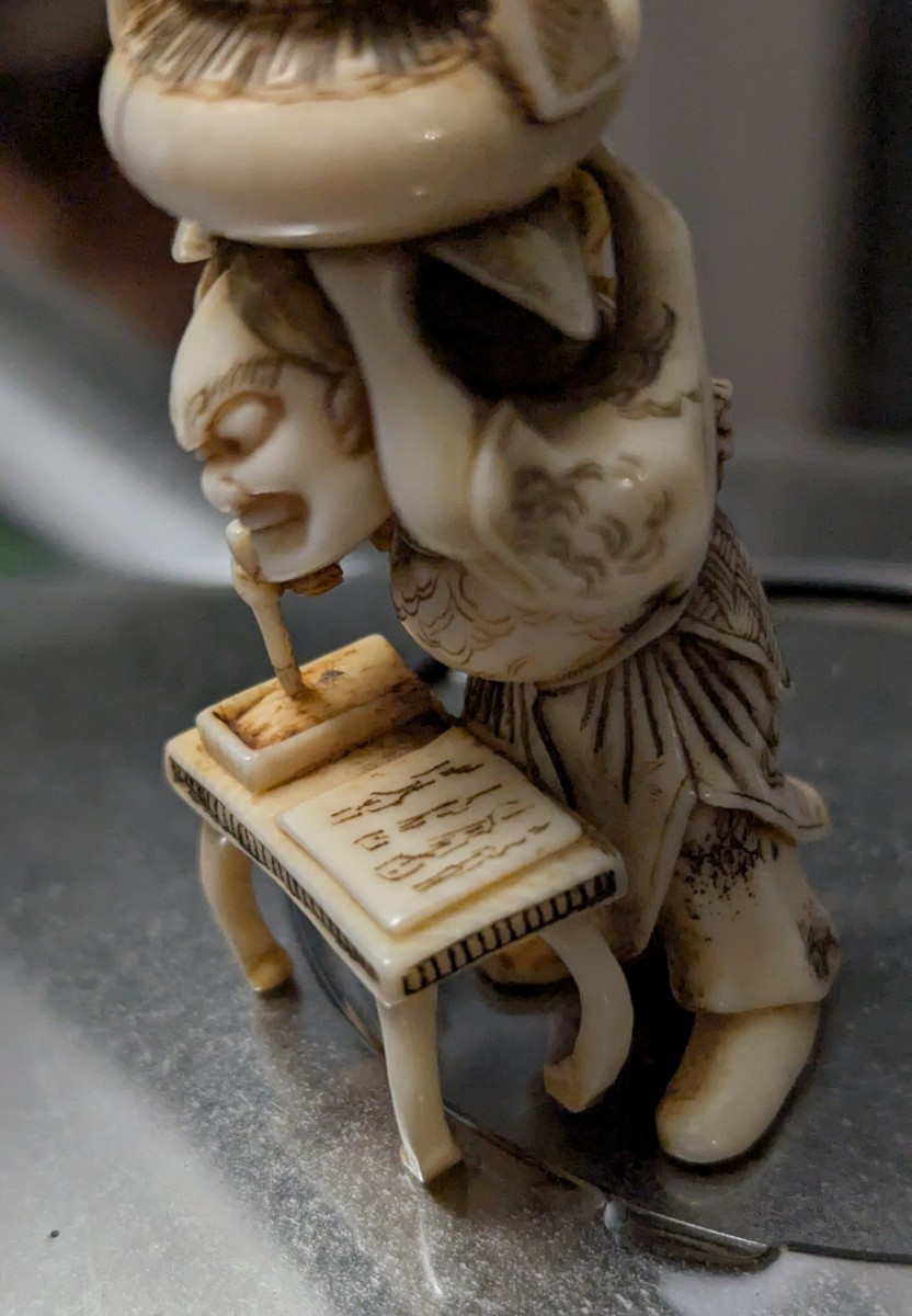 Netsuke d'une grande finesse, signé-Japon-photo-1